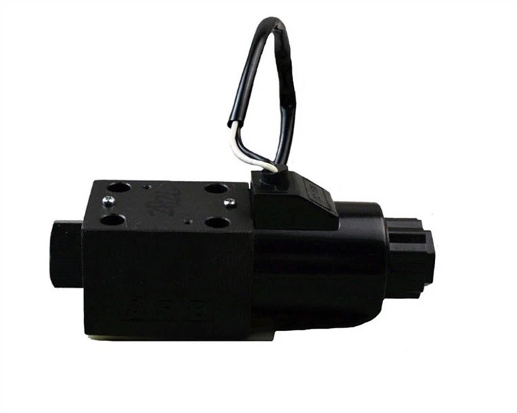 Forklift Parts FD35~50 Solenoid Valve 12V (32620-30520-71)